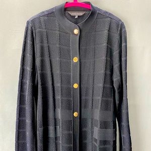 Ming Wang Tunic with Gold Tone (button looking ) Snaps